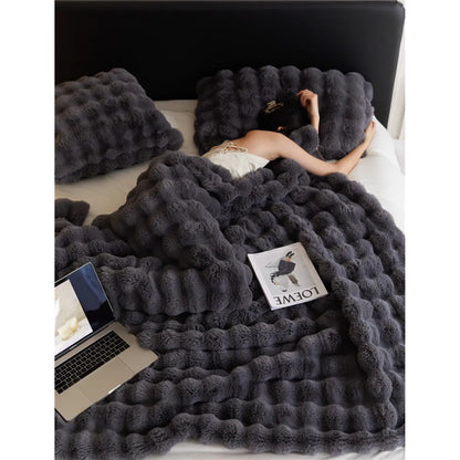Soft Polyester Comfort Blanket