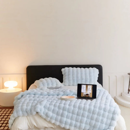 Soft Polyester Comfort Blanket
