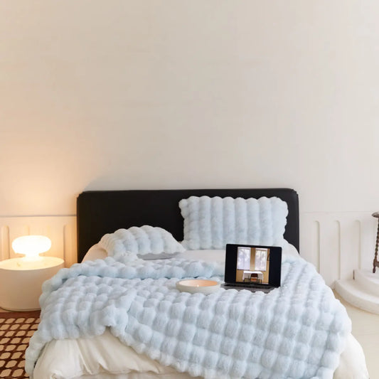 Soft Polyester Comfort Blanket